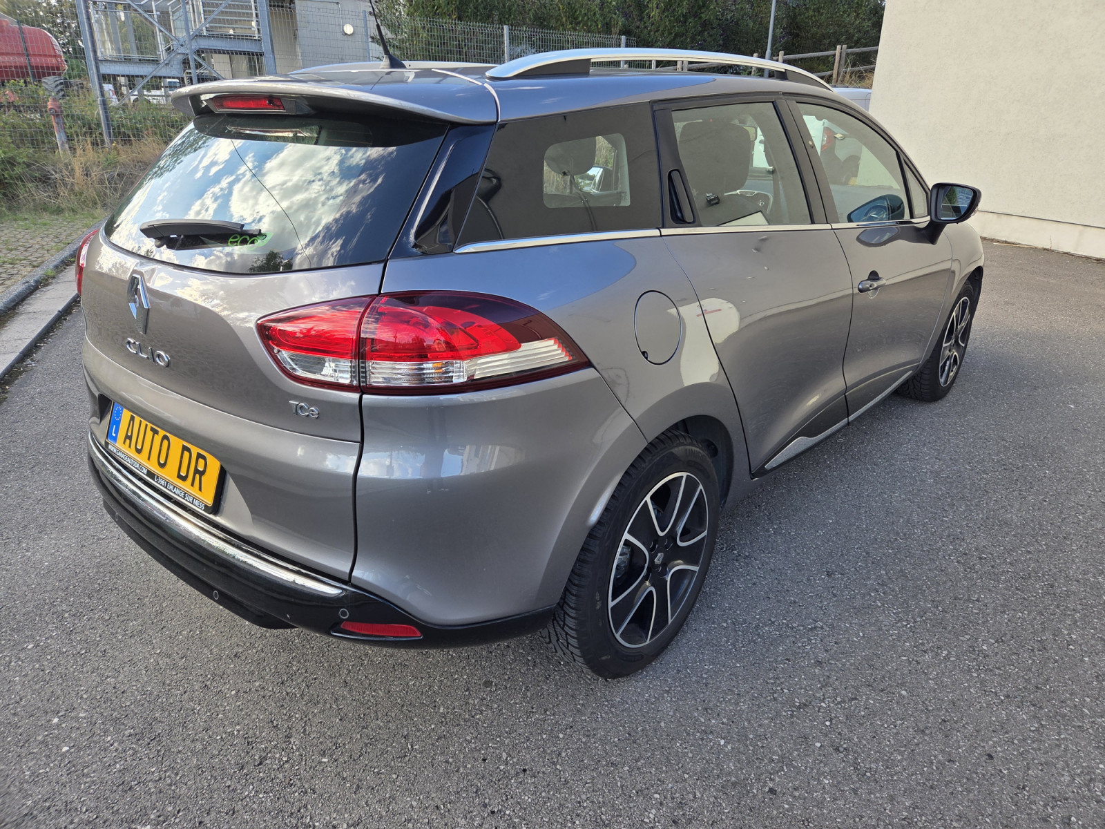 Renault Clio Estate 90 CV Garantie 12 Mois