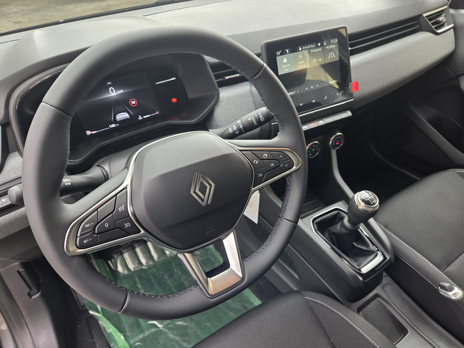 Renault Clio 1.5 Dci 100 CV Evolution Edition (Véhicule Neuf 0 Kms)