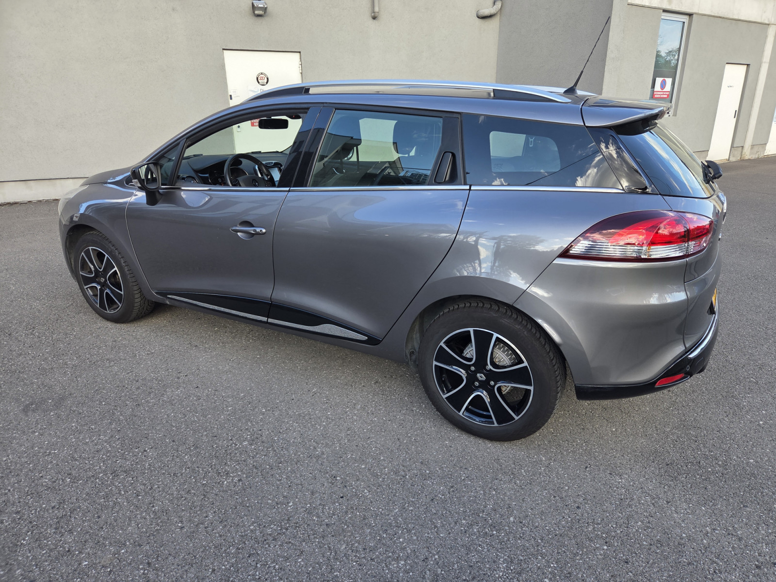Renault Clio Estate 90 CV Garantie 12 Mois