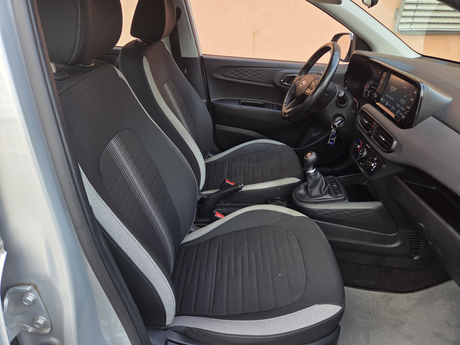 Hyundai i10 1.0 68CV AM2021 (Garantie 12 mois)