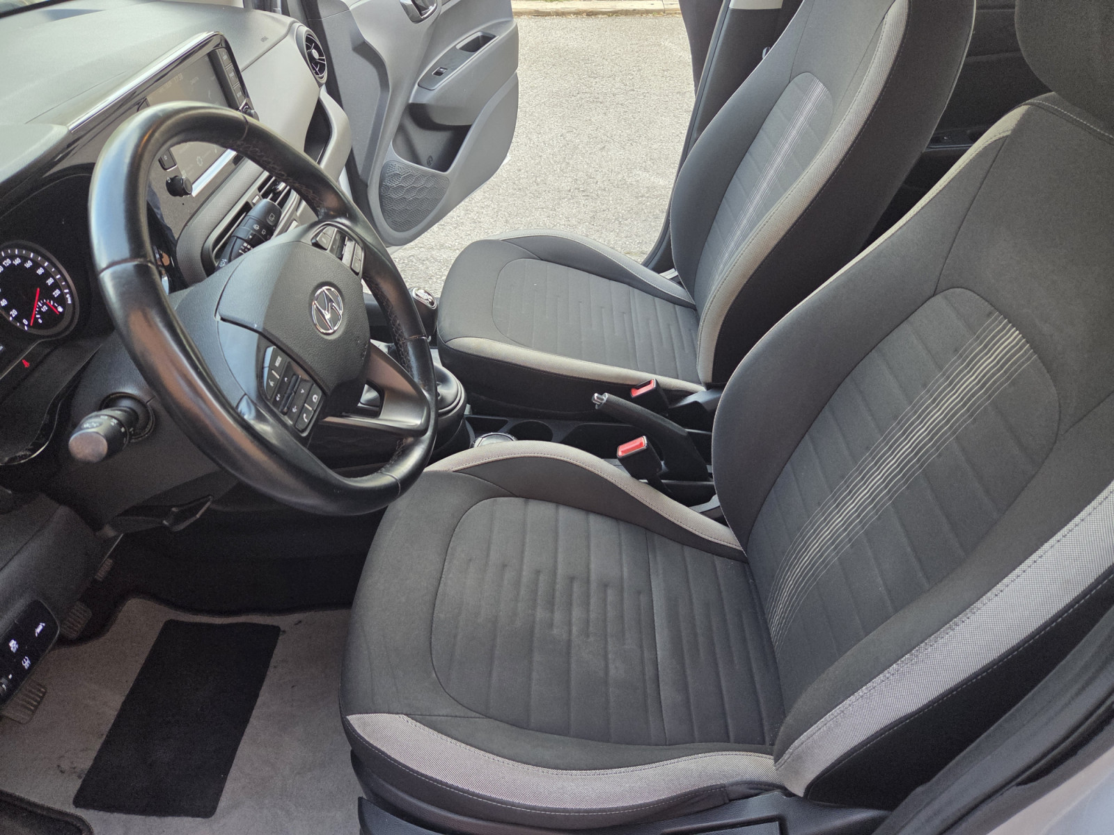 Hyundai i10 1.0 68CV AM2021 (Garantie 12 mois)