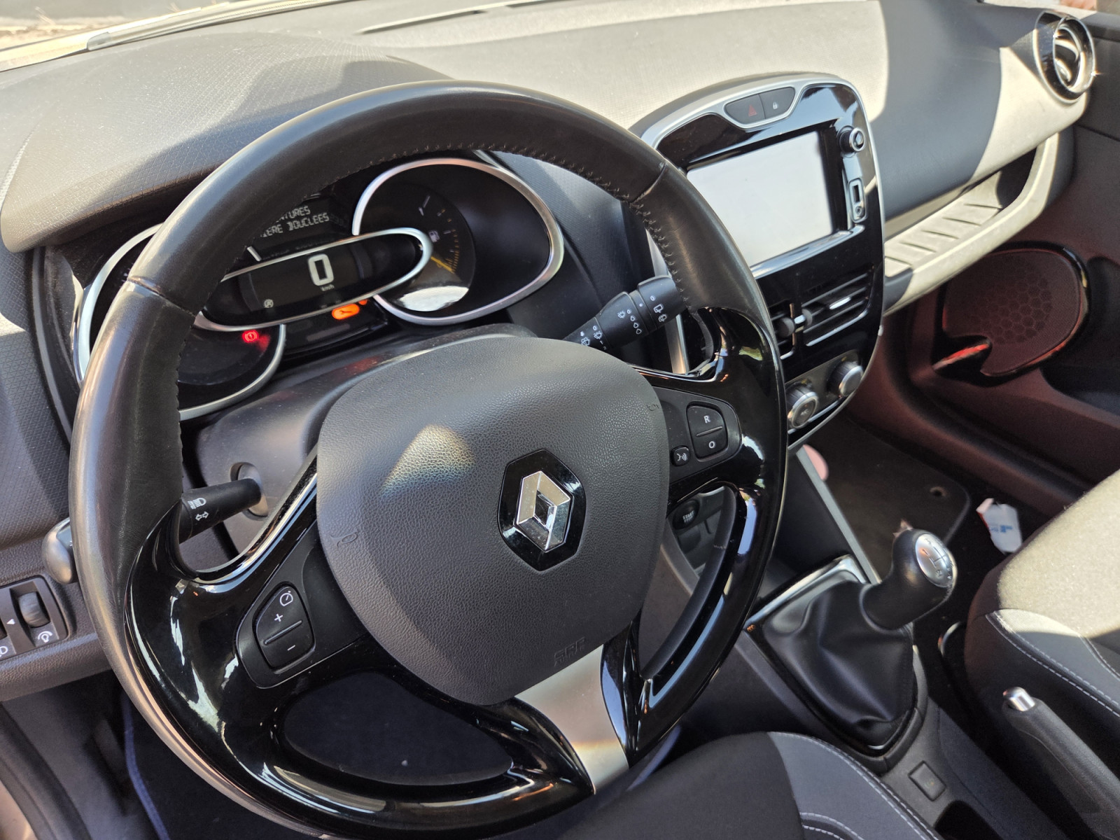 Renault Clio Estate 90 CV Garantie 12 Mois