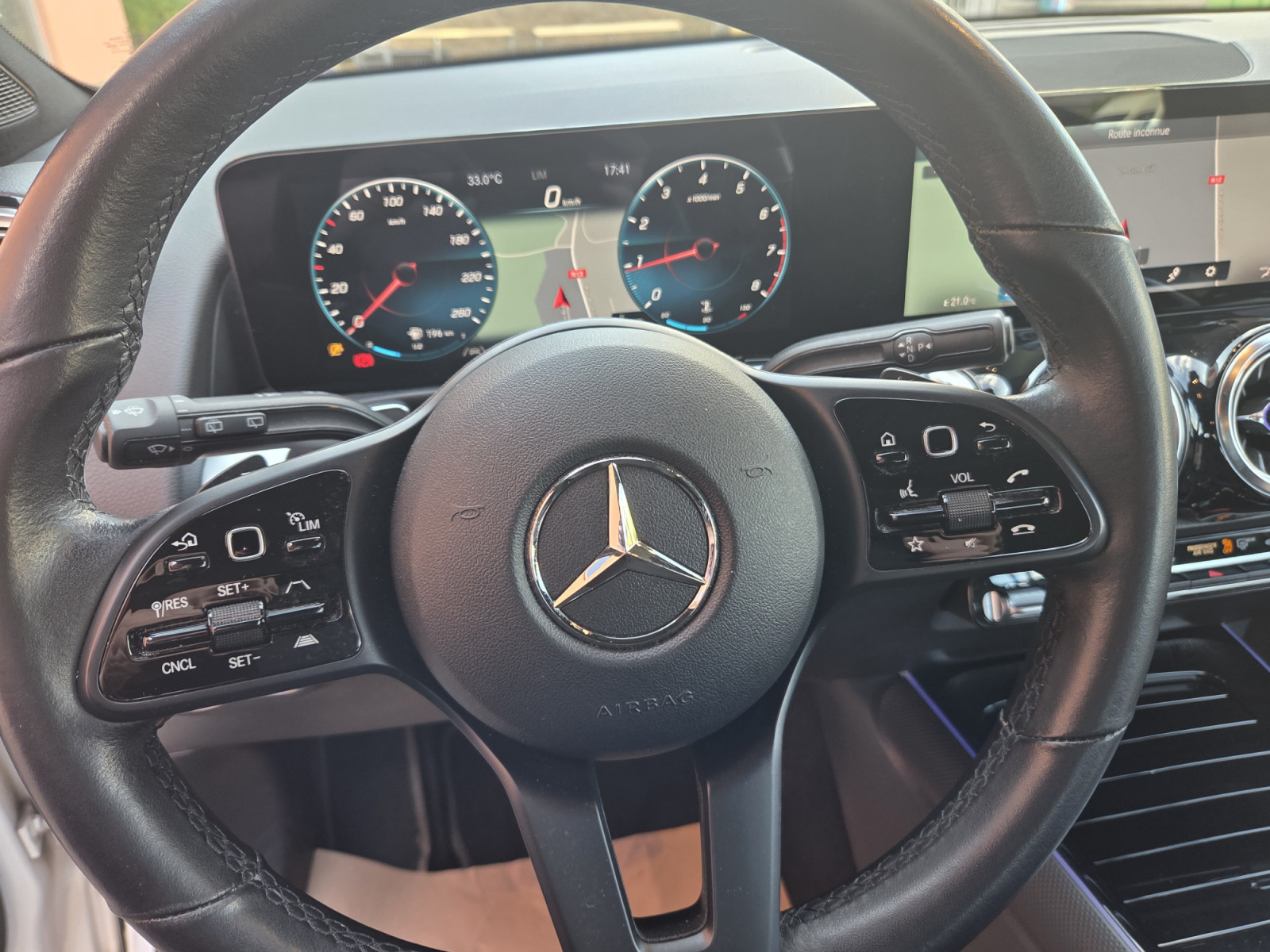 Mercedes-Benz GLB 200 4 Matic 163 CV 8G-DCT (Garantie 12 Mois)