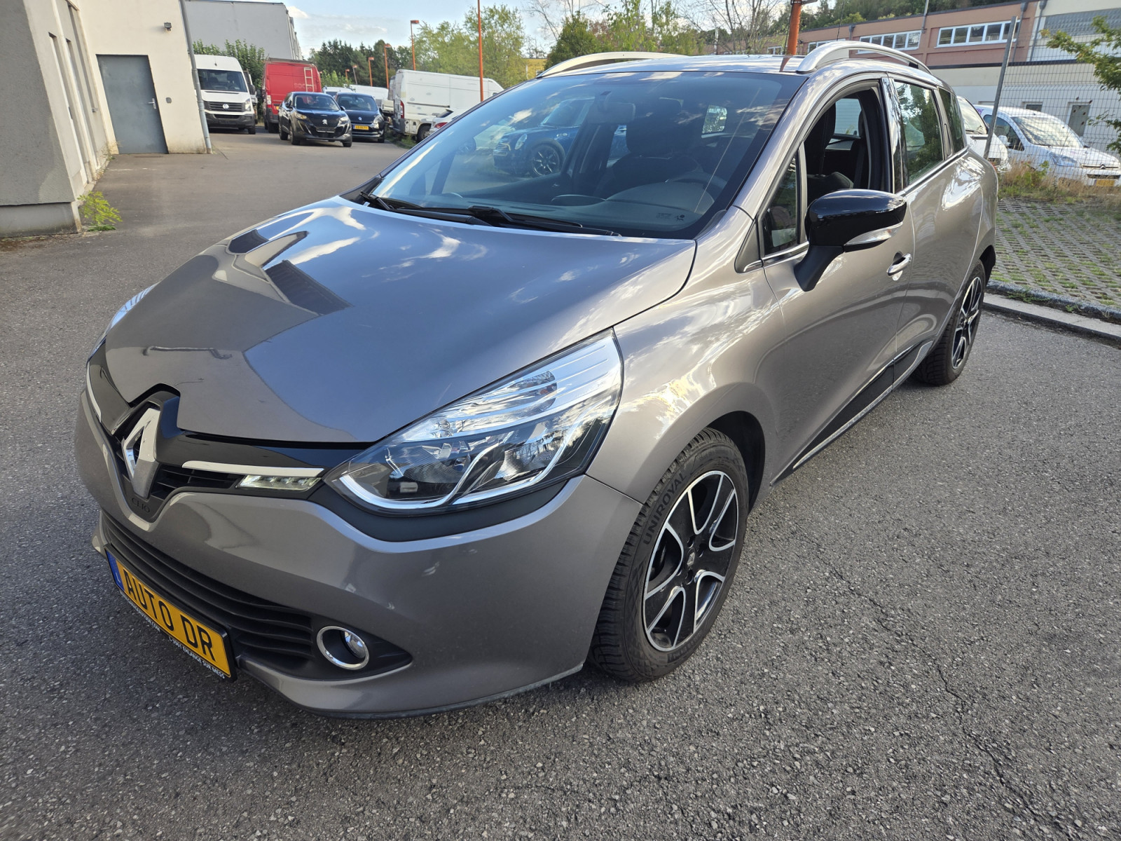 Renault Clio Estate 90 CV Garantie 12 Mois