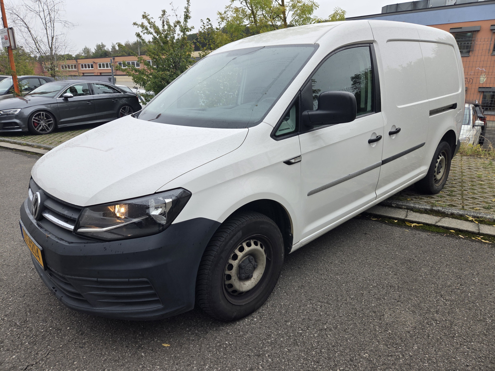 Volkswagen Caddy Camionette En Location 50€ / Jour