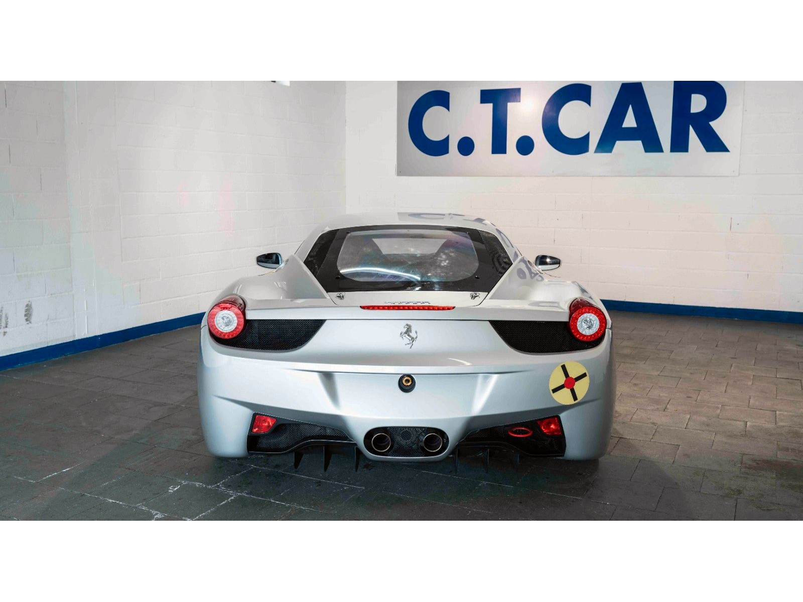 Ferrari 458 Italia Challenge Blanche 1/18 – Hot Wheels Elite X5487 – Miniature Rare