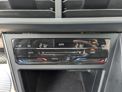 Volkswagen Polo 1.0 TSI DSG CARPLAY LED VIRTUAL COCKPIT