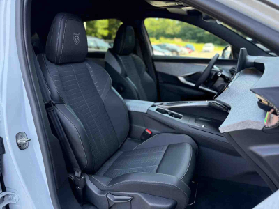 Peugeot 3008 1.2 Hybrid 145 E-DSC6 GT