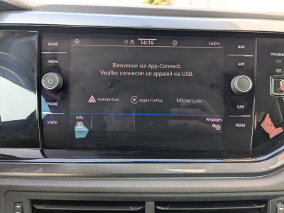 Volkswagen Polo 1.0 TSI Life DSG CARPLAY LED MATRIX CAMERA APS AV/ARR