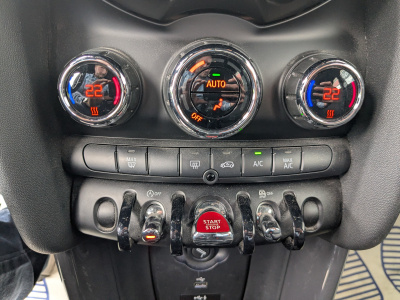 MINI One 1.5i GPS BLUETOOTH CLIM AUTO