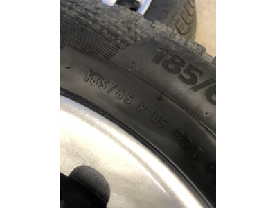 Jantes acier + Pneus hiver 15