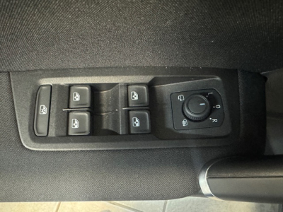 Volkswagen Touran VOLKSWAGEN TOURAN COMFORTLINE LED DSG ERGO SITZE SITZHEIZUNG