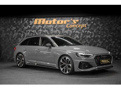 Audi RS4 AVANT 2.9 V6 QUATTRO