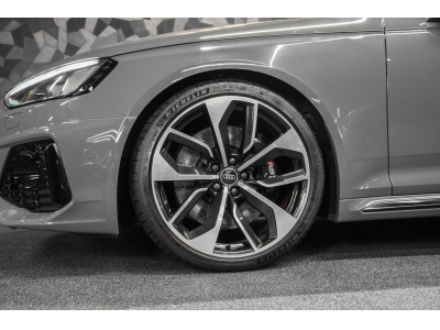 Audi RS4 AVANT 2.9 V6 QUATTRO