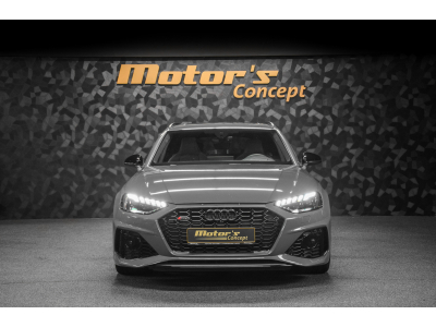 Audi RS4 AVANT 2.9 V6 QUATTRO