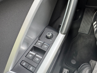Audi Q3 AUDIQ3 40 TFSI Quattro Advanced LED Navi ACC Kamera Alcantara