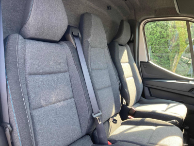 Renault Master 170 AT9 L2H2 NAVY/AHK/Holz/360°