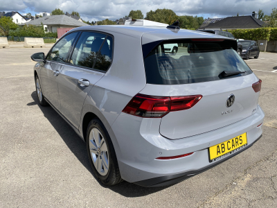 Volkswagen Golf GOLF 8 1.0 e-TSI Life DSG 110 Webasto