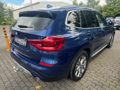 BMW X3 BMW X3 2,0 XDRIVE PANORAMA HEAD UP 360 KAMERA AHK