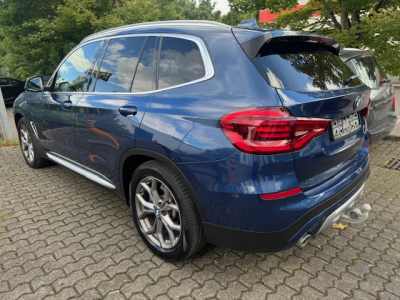 BMW X3 BMW X3 2,0 XDRIVE PANORAMA HEAD UP 360 KAMERA AHK