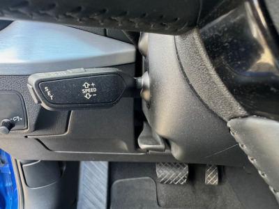 Audi Q2 AUDI Q2 SPORT LEDER NAVI LED SHZ TEMPOMAT MFL