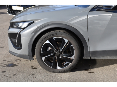 Peugeot 408 1.2 PureTech Allure EAT8