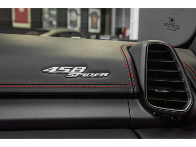 Ferrari 458 V8 4.5/458 SPIDER/CARBON LENKRAD/ FERRARI SERVICE 09.2025