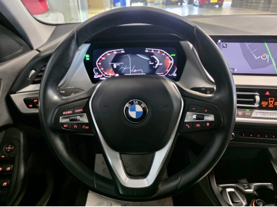 BMW 116 D BUSINESS AUTO PANO LED NAVI