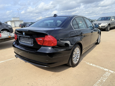 BMW 325 i 218ch LCI