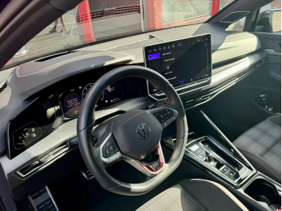 Volkswagen Golf GTI 2.0 TSI 265 BLACK STYLE IQ LIGHT HEAD UP HARMAN KARDON PANO NAVI