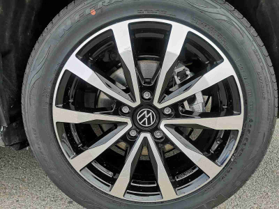 Volkswagen T7 Multivan 2.0 TDI 150 DSG Sport