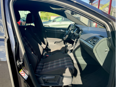 Volkswagen Golf GTI 2.0 TSI 245 PERFORMANCE FACELIFT VIRTUAL COCKPIT LED NAVI 1 HAND