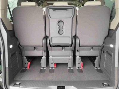 Volkswagen T7 Multivan 2.0 TDI 150 DSG Sport Long
