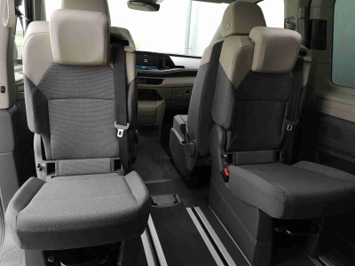 Volkswagen T7 Multivan 2.0 TDI 150 DSG Sport Long