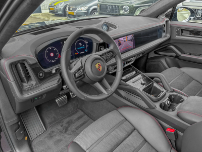 Porsche Cayenne Coupe GTS 4.0 V8/PANO/HEADUP/21/VOLL
