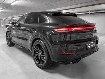 Porsche Cayenne Coupe GTS 4.0 V8/PANO/HEADUP/21/VOLL