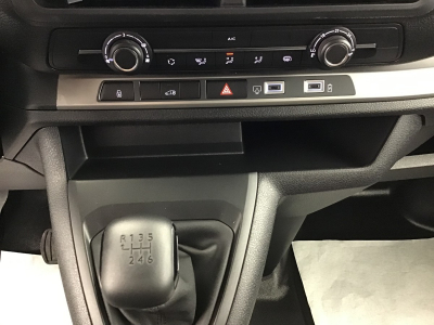 Opel Vivaro L3H1 145 Navy/Kamera/Holz