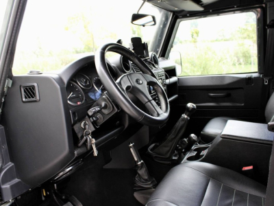 Land-Rover Defender 110 TD4 SE *Blaser Edition*  1 of 60