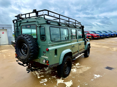 Land-Rover Defender 110 TD4 SE *Blaser Edition*  1 of 60