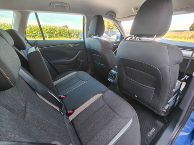 Skoda Kamiq 1.0 TSI CARPLAY CAMERA VOLANT + SIEGES CHAUFF CHAUFF