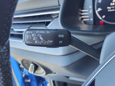 Skoda Kamiq 1.0 TSI CARPLAY CAMERA VOLANT + SIEGES CHAUFF CHAUFF