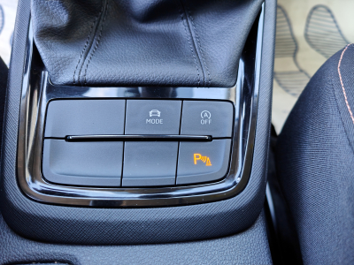 Skoda Kamiq 1.0 TSI CARPLAY CAMERA VOLANT + SIEGES CHAUFF CHAUFF