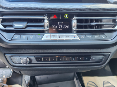 BMW 118 118iA PACK M CARPLAY SIEGES CHAUFF