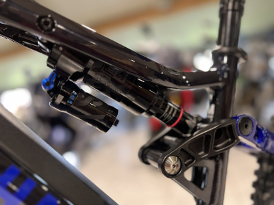Yamaha Moro 07 S Rock Shox 160 mm, Magura freins 4 pistons,  PW séries 85 Nm / 500 Wh, 36 V, roue 27,5'', cadre allu, 24 Kg. TAILLE M