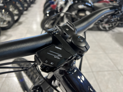 Yamaha Moro 07 S Rock Shox 160 mm, Magura freins 4 pistons,  PW séries 85 Nm / 500 Wh, 36 V, roue 27,5'', cadre allu, 24 Kg. TAILLE M