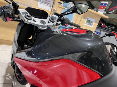 Ultraviolette F77 Mach 2 Recon Turbo Red