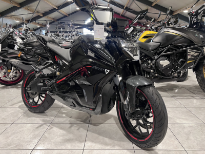 Ultraviolette F77 SuperStreet Cosmic Black
