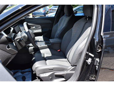 Peugeot 408 1.2 PureTech Allure EAT8