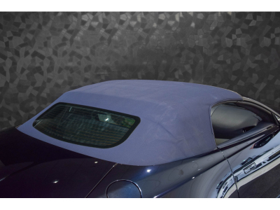 Aston Martin V8 Vantage ROADSTER - Ultramarine Black