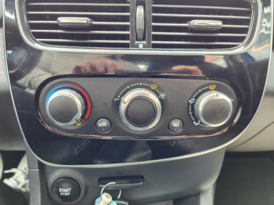 Renault Clio 1.2l 73 CH. CRUISE CONTROL RADIO